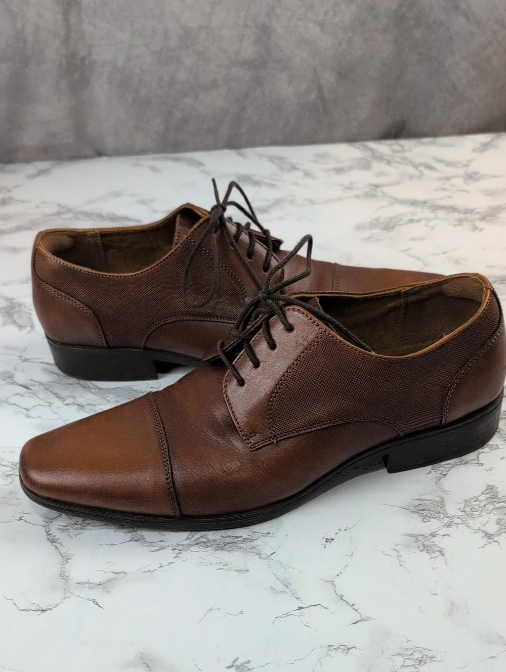 Florsheim Mens Jackson Cap Toe Leather Oxfords Cognac Brown Size 8M Descriptio